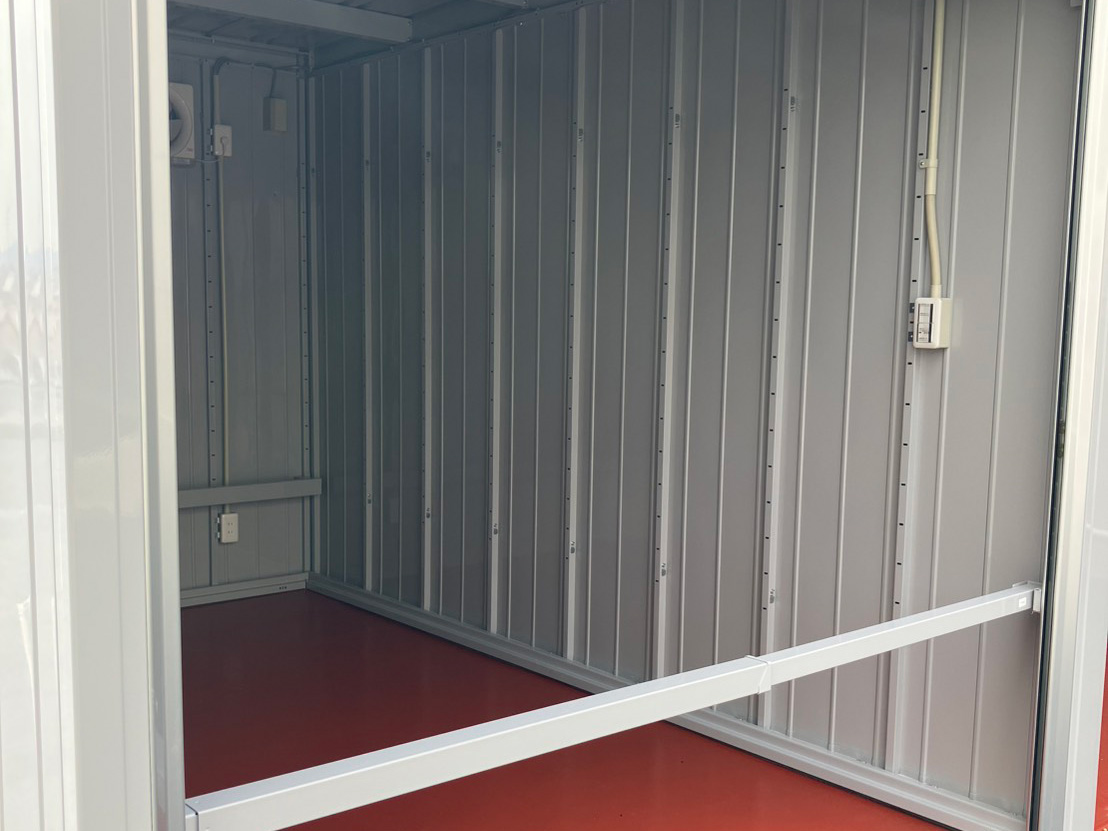 枚方市招提町の貸しバイクガレージの盗難防止設備1