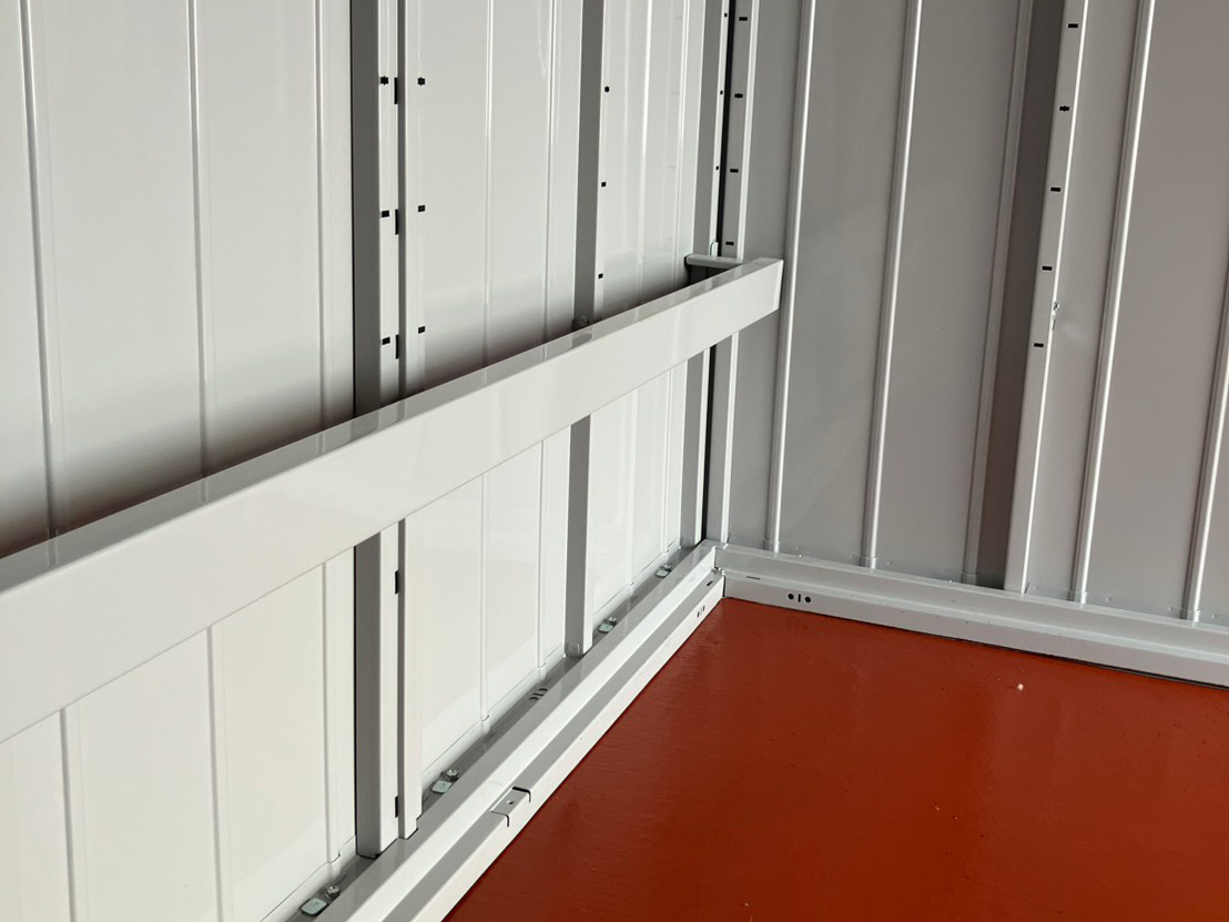 枚方市招提町の貸しバイクガレージの盗難防止設備3